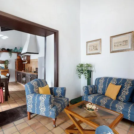 カントリーハウス La Tunera La Cisnera