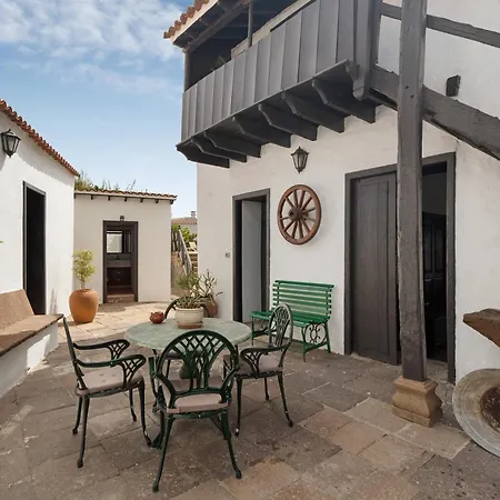 La Tunera Casa rural La Cisnera